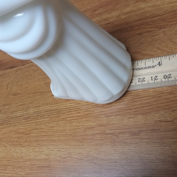 Avon Charisma Foaming Bath Oil Milk Glass EMPTY 5oz Vintage - Picture 7 of 12